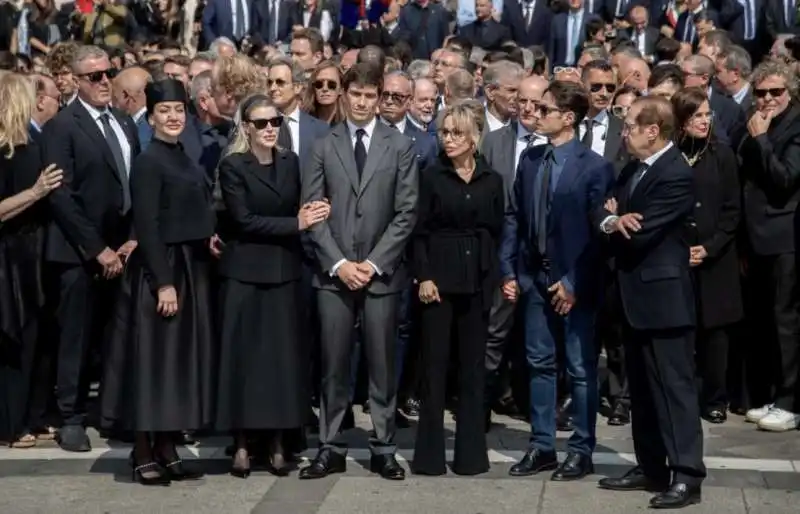 eleonora barbara luigi marina pier silvio paolo berlusconi