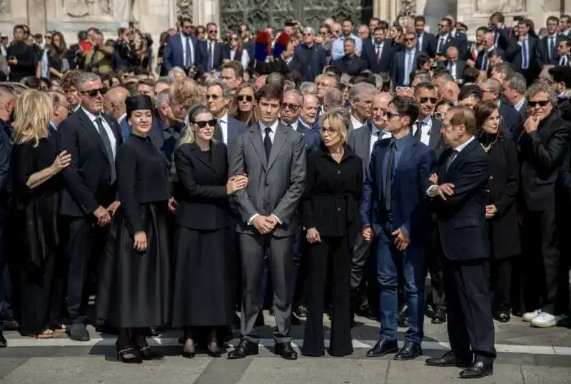 eleonora barbara luigi marina pier silvio paolo berlusconi funerali silvio berlusconi  