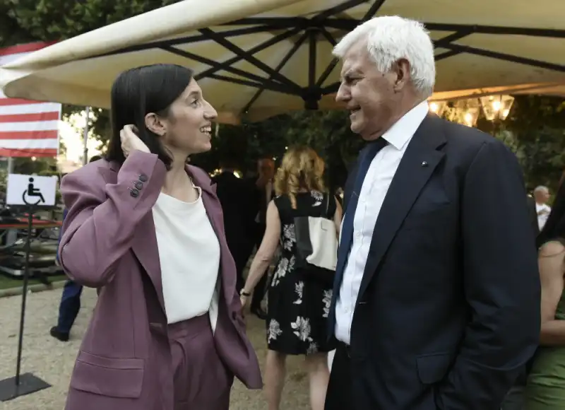 elly schlein e alessandro profumo a villa taverna per la festa dell indipendenza usa