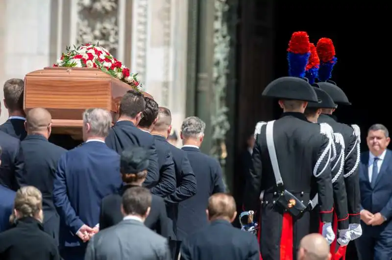 funerali di silvio berlusconi 3