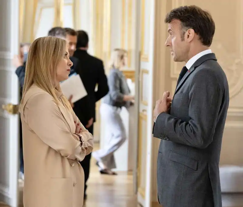 giorgia meloni emmanuel macron  