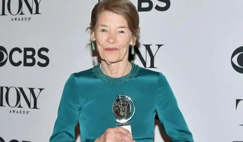 glenda jackson  4