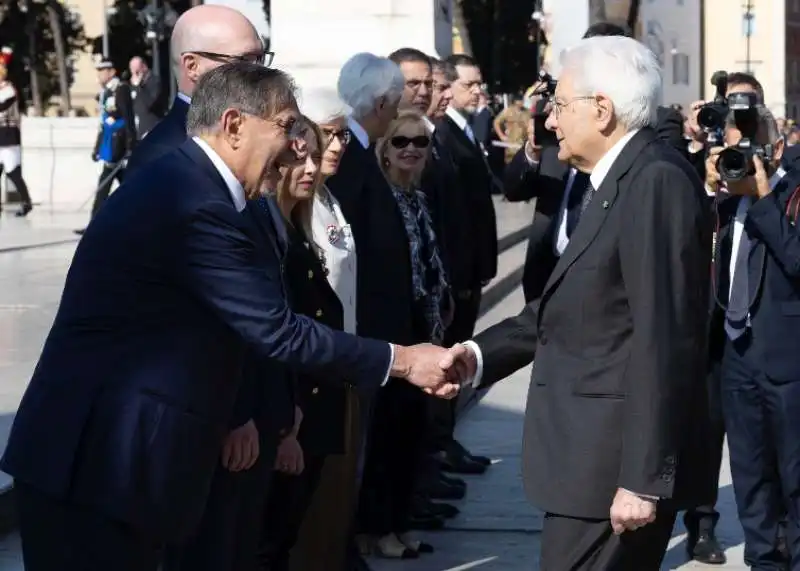 ignazio la russa saluta sergio mattarella   2 giugno 2023