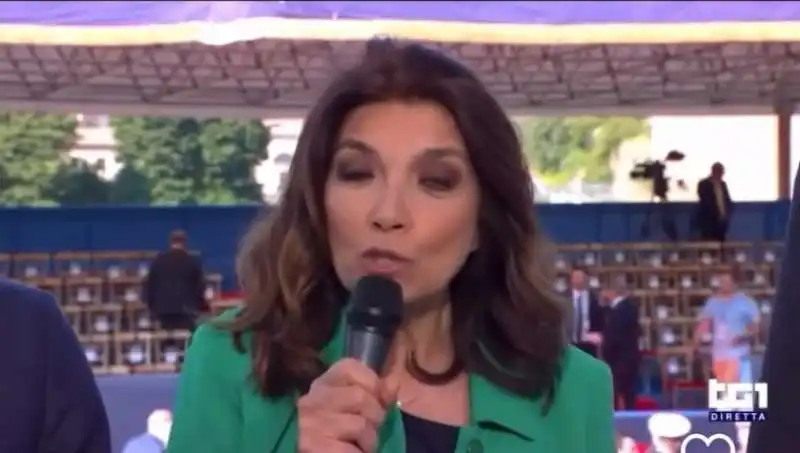 la gaffe di elisa anzaldo alla diretta del 2 giugno 