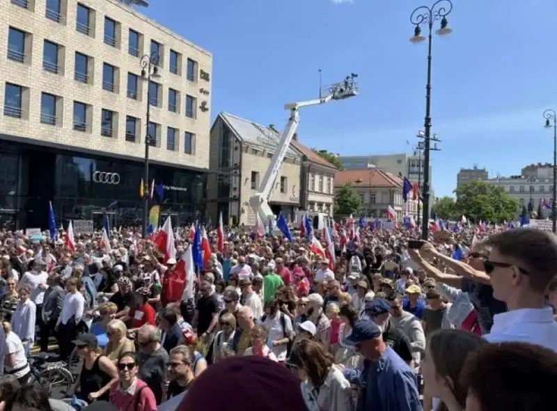 proteste contro il governo in polonia   14