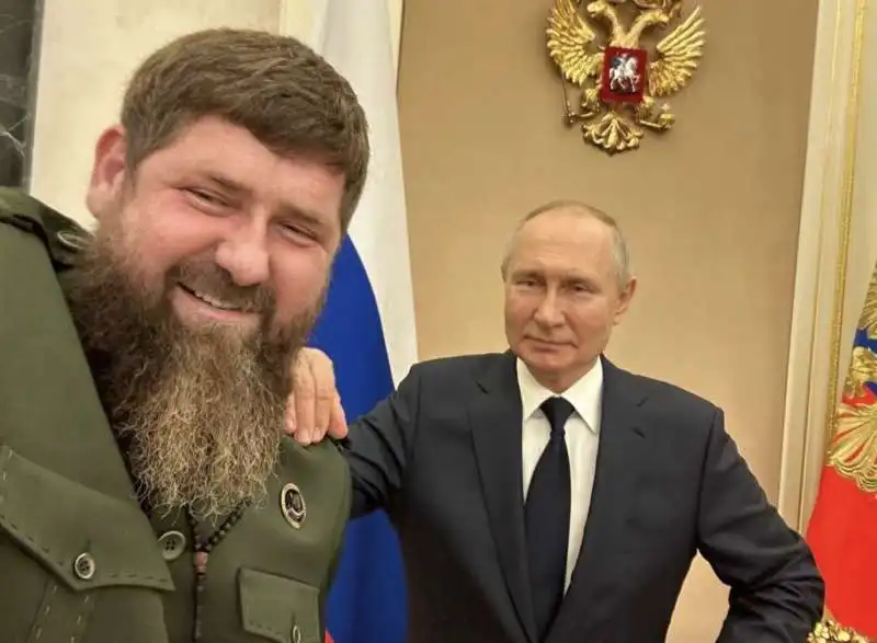 RAMZAN KADYROV VLADIMIR PUTIN 