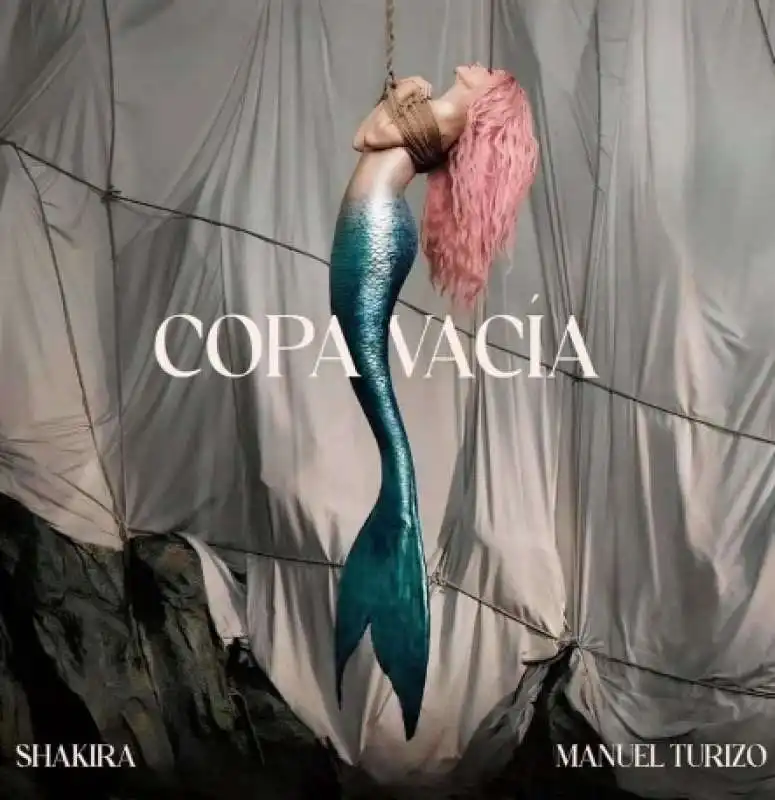 SHAKIRA COPA VACIA 