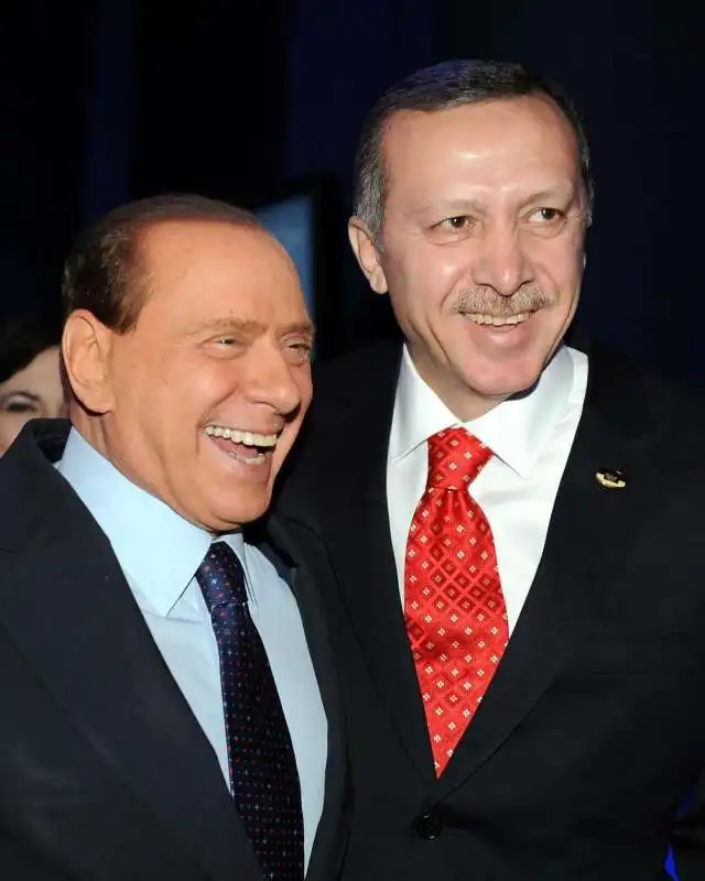 silvio berlusconi  con recep tayyip erdogan   