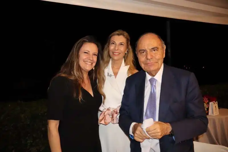 13 elisabetta bernardi, claudia varini e bruno vespa