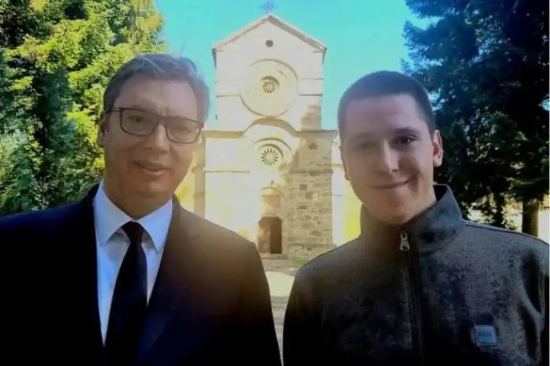  aleksandar vucic e il figlio danilo