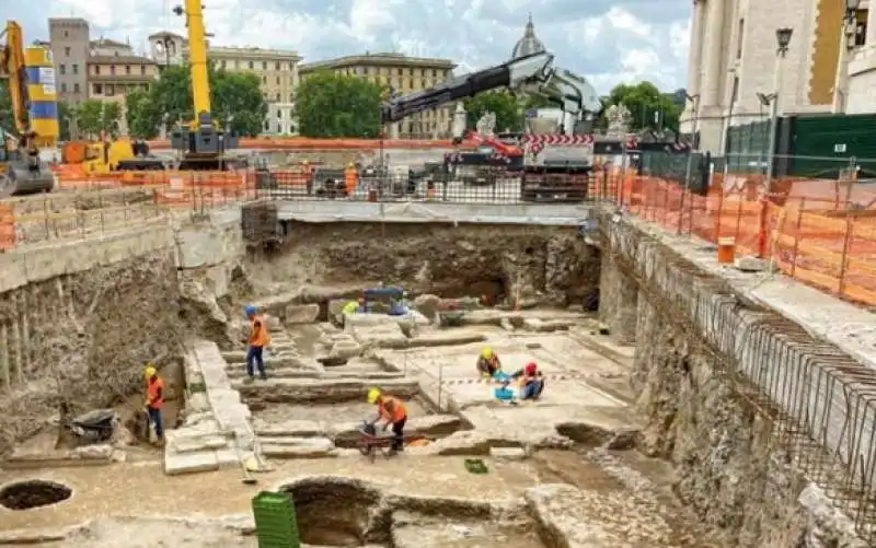 antica fullonica romana ritrovata nel cantiere di piazza pia a roma 3