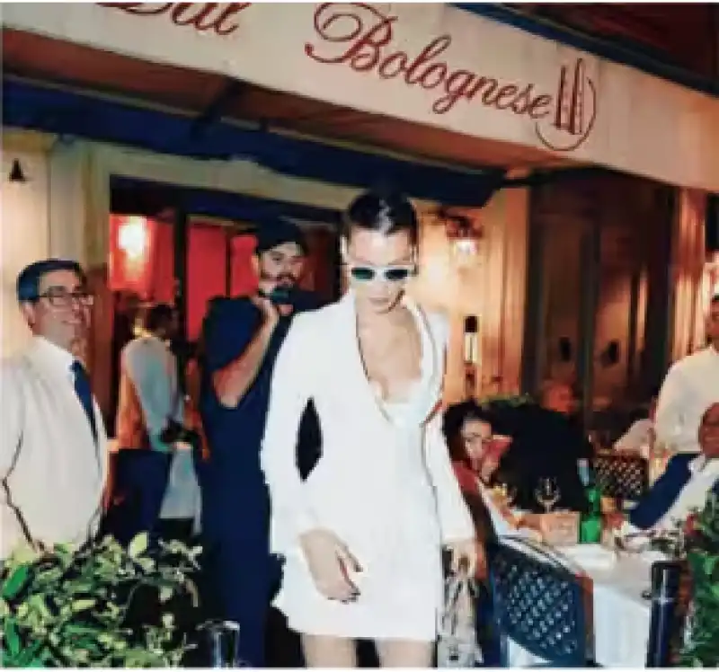 bella hadid bolognese