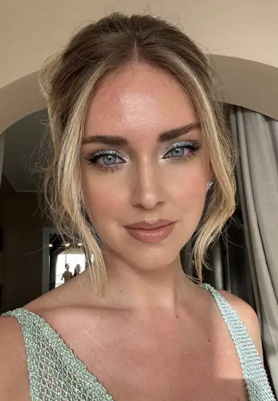 chiara ferragni al matrimonio di diletta leotta e loris karius 4