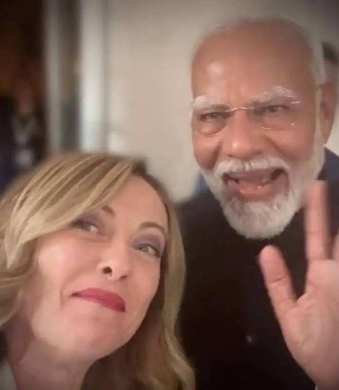 giorgia meloni   narendra modi 