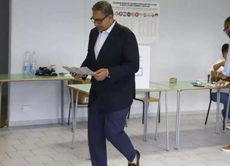 GIOVANNI TOTI VOTA ALLE ELEZIONI EUROPEE 2024