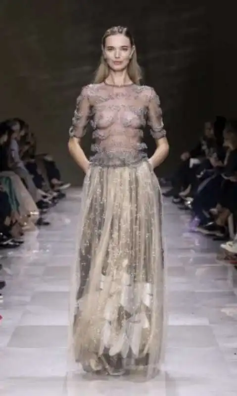 haute couture di armani prive autunno inverno 2024 2025 2