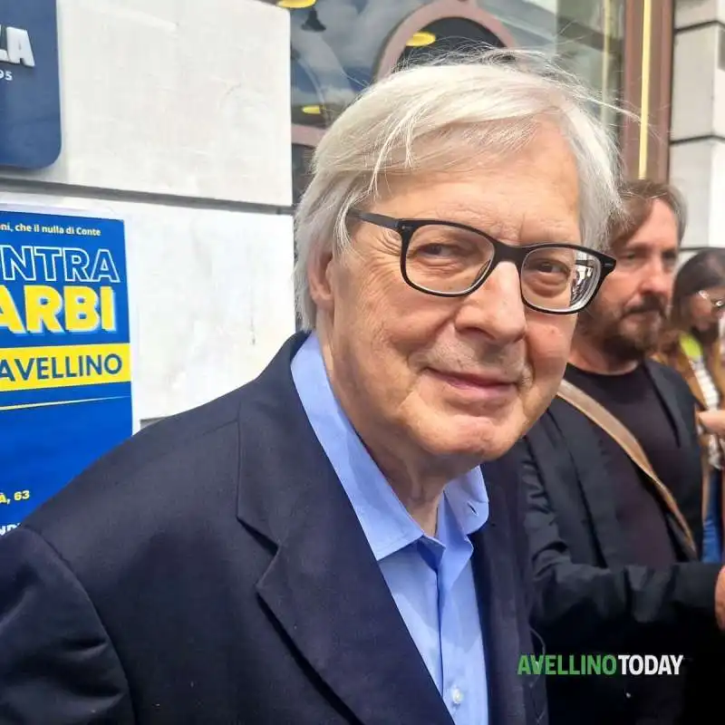 il tour elettorale di vittorio sgarbi 4