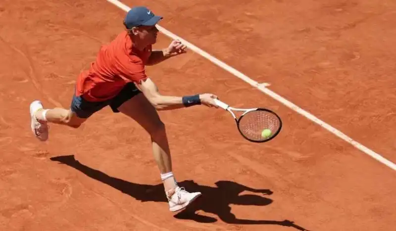 JANNIK SINNER - ROLAND GARROS