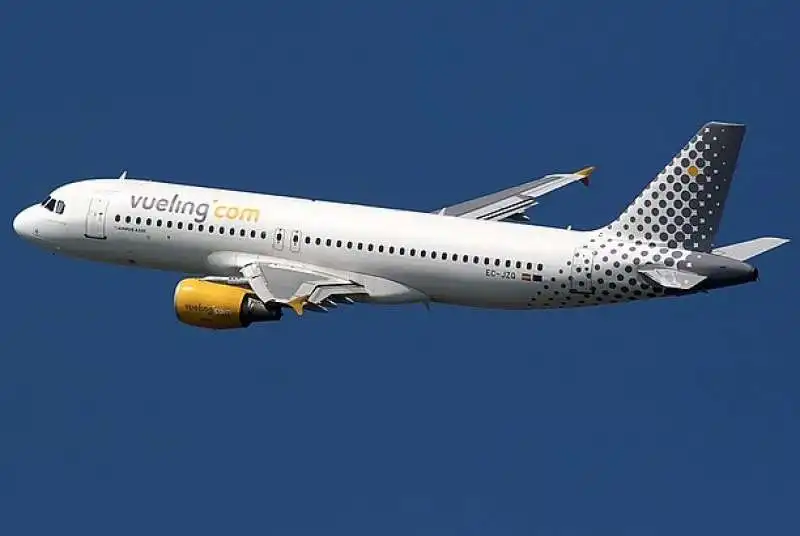 la compagnia vueling  1