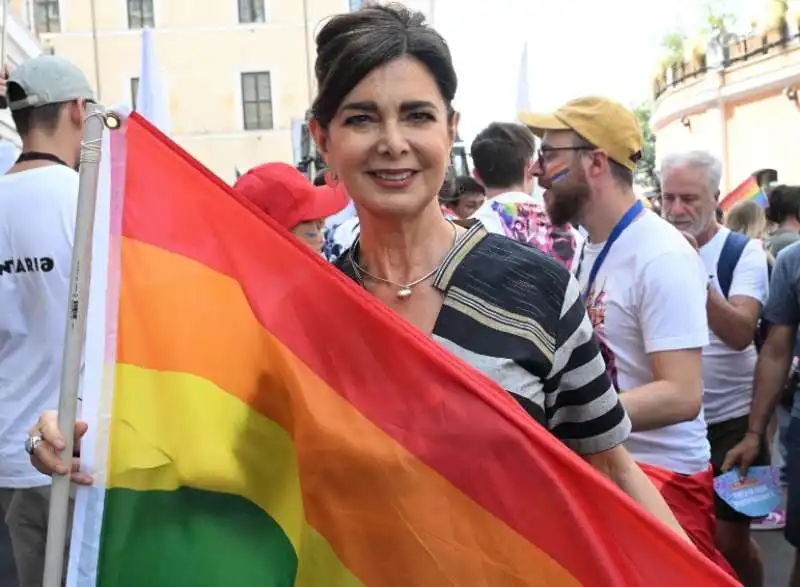 laura boldrini al pride di roma 