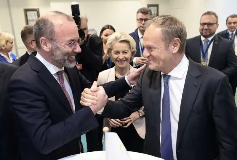 MANFRED WEBER URSULA VON DER LEYEN DONALD TUSK