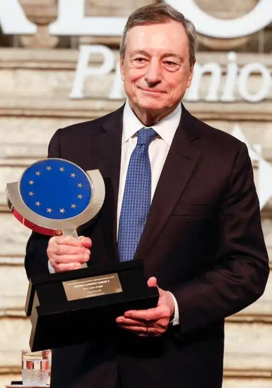 MARIO DRAGHI RICEVE IL PREMIO CARLO V