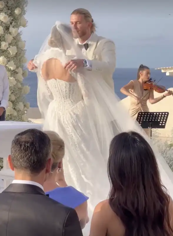 matrimonio di diletta leotta e loris karius 2