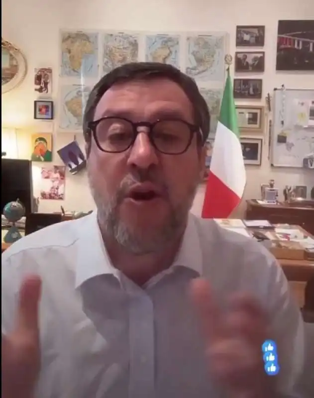 MATTEO SALVINI IN DIRETTA SU FACEBOOK