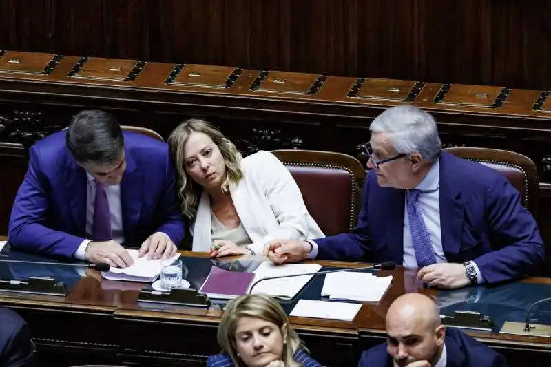 raffaele fitto   giorgia meloni   antonio tajani 