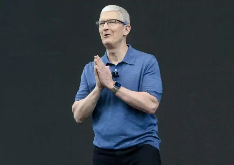 tim cook 1