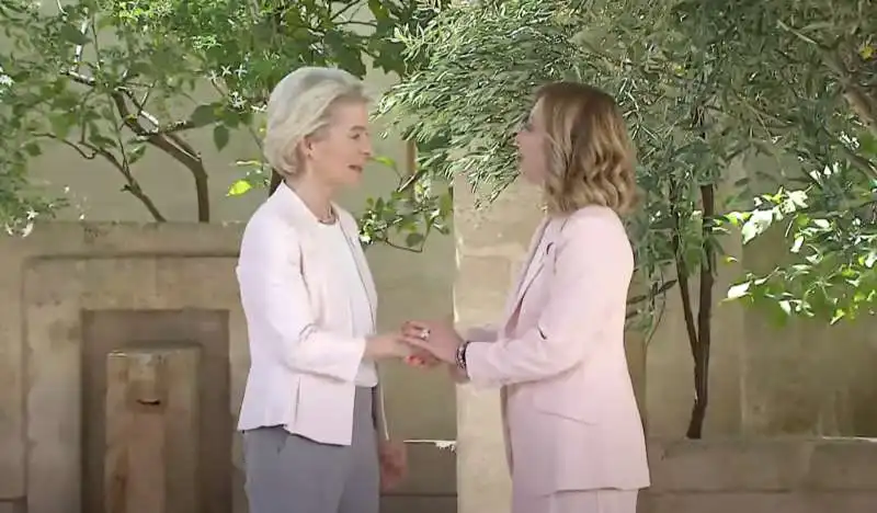 ursula von der leyen   giorgia meloni        g7 borgo egnazia   