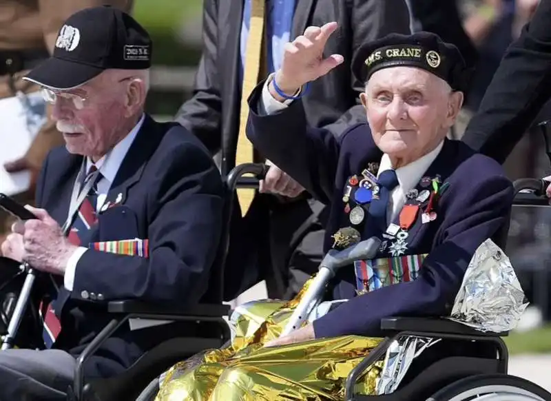  veterani  dello sbarco in normandia   80 anni del d day   ver sur mer   