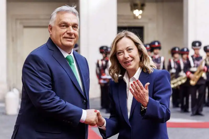 viktor orban   giorgia meloni   3