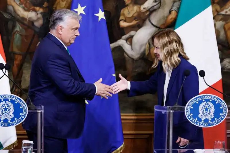 viktor orban   giorgia meloni   9