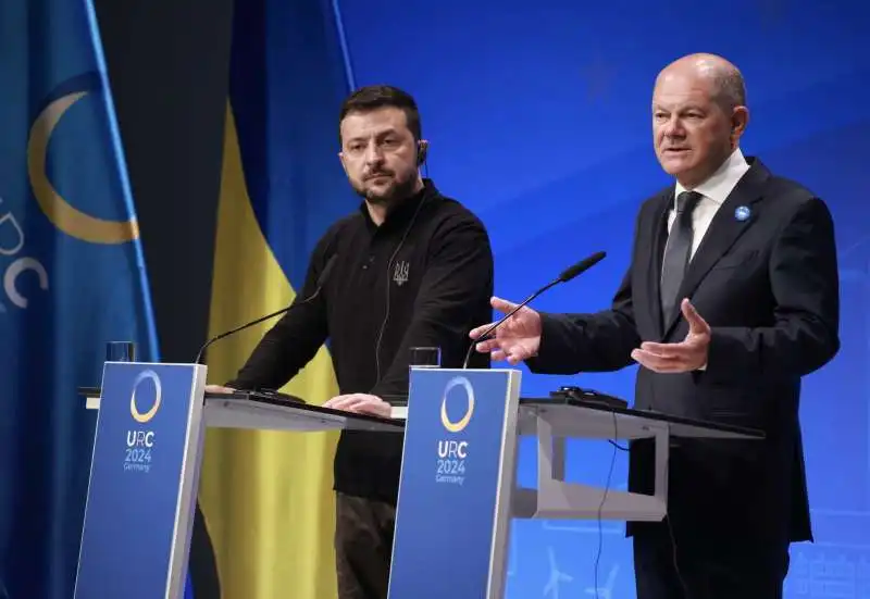 volodymyr zelensky olaf scholz   conferenza per la ricostruzione ucraina 1