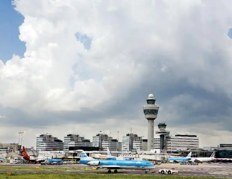 AEROPORTO SCHIPHOL DI AMSTERDAM 