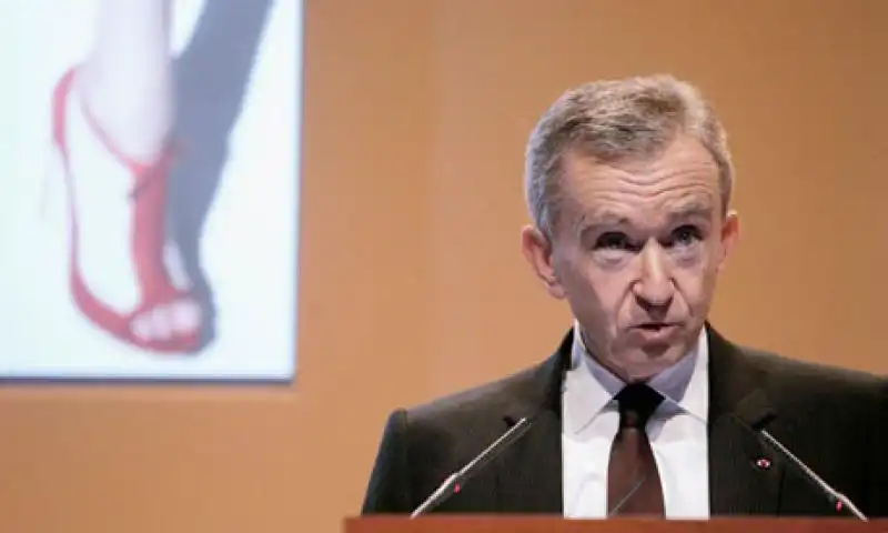 Bernard Arnault chief exe 