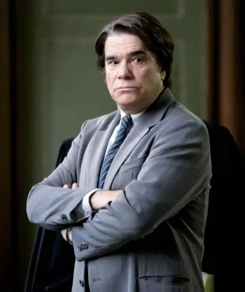 BERNARD TAPIE 