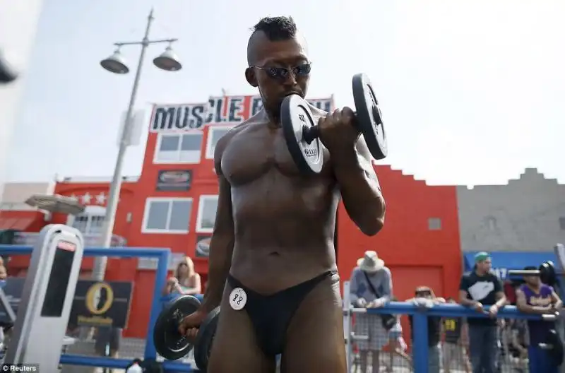 BODYBUILDING A VENICE BEACH 