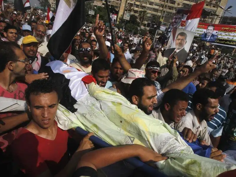 EGITTO STRAGE DI MANIFESTANTI PRO MORSI 