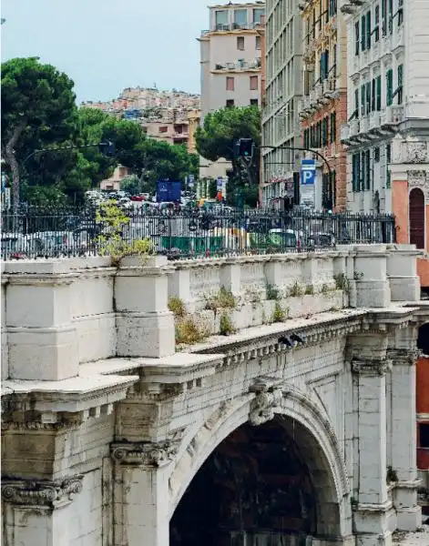 GENOVA CORSO ANDREA PODESTA 