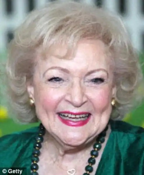 APP LIFTING BETTY WHITE 