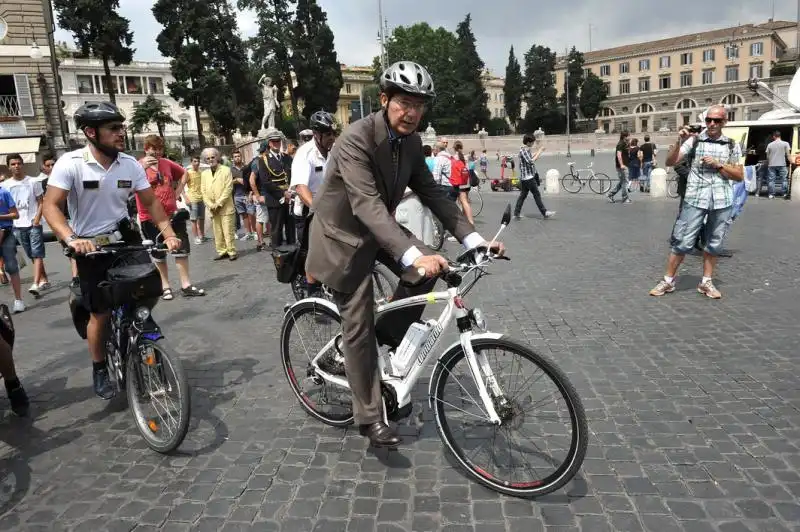 Marino lascia il funerale 