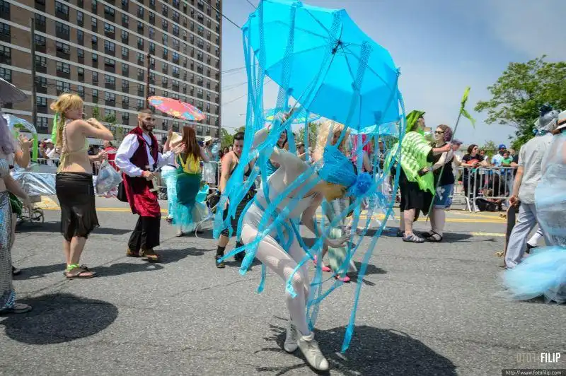 MERMAIDPARADE 