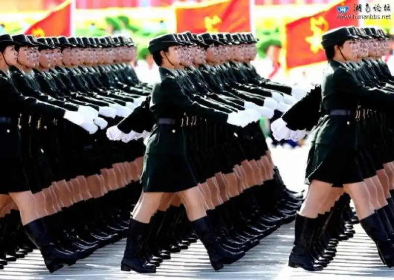 military woman china army  