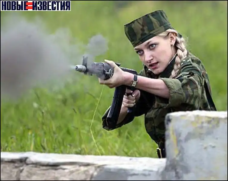 military woman russia army 