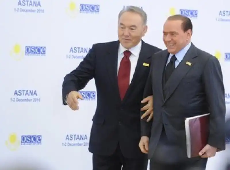 Nursultan Nazarbaev BERLU Vertice Osce in Kazakistan Nursultan Nazarbayev con Silvio Berlusconi x 