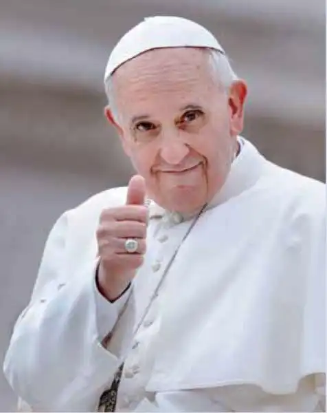 PAPA BERGOGLIO COME FONZIE 