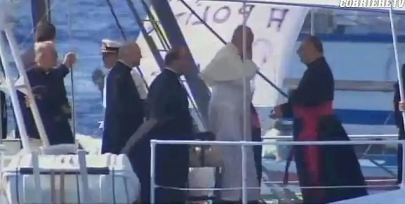 PAPA BERGOGLIO A LAMPEDUSA 