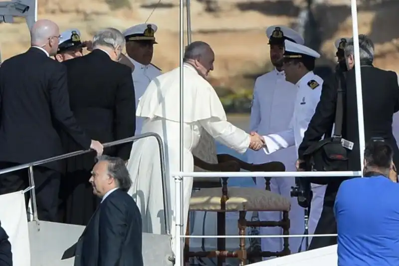 PAPA BERGOGLIO A LAMPEDUSA 